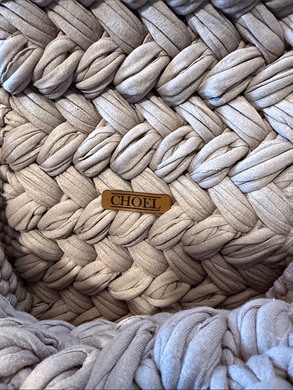 Choel Mini Woven Crossbody Bag in Dusty Rose with Gold Turn-Lock - Picture 6 of 8
